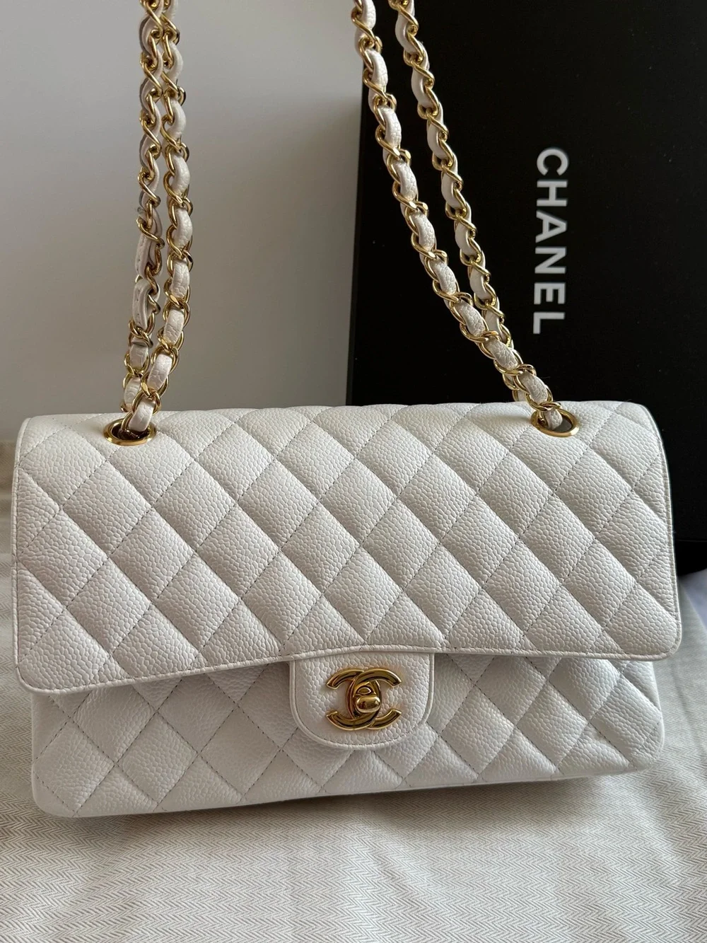 Chanel Classic Double Flap Caviar  white GHW Meduim Size